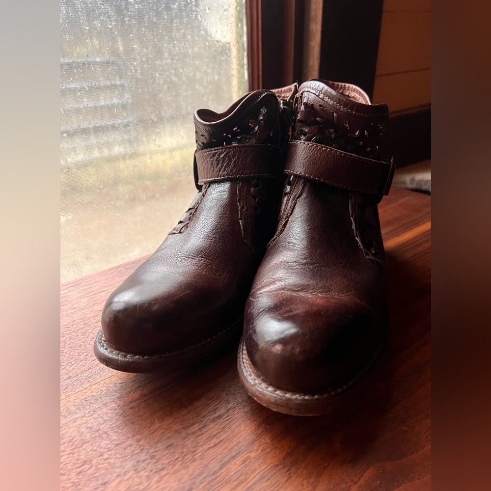 Bed Stu Heather Leather Short Booties Zips Brown Women’s 7.5